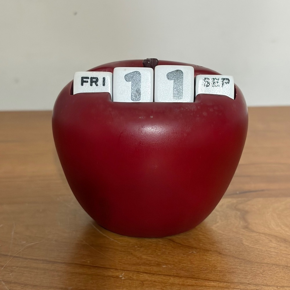 Red Apple Perpetual Block Calendar Teacher Desk Decor Classroom Gift